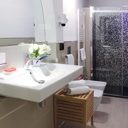 Hub Navona Nocleg ze śniadaniem 4*