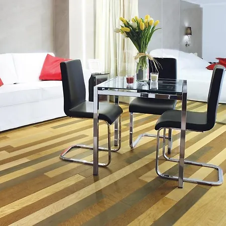 Hub Navona Oda ve Kahvaltı 4*